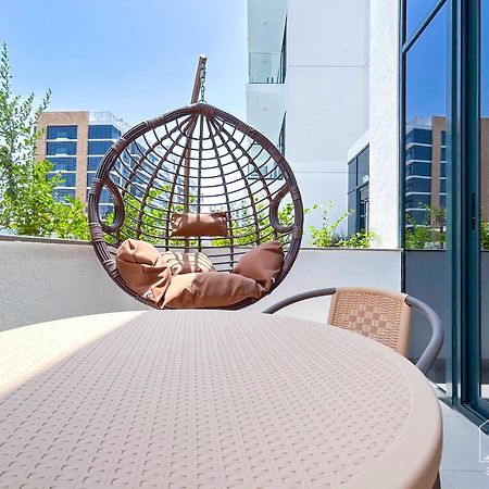 Charming Studio With Balcony In Azizi Riviera Дубай Екстериор снимка