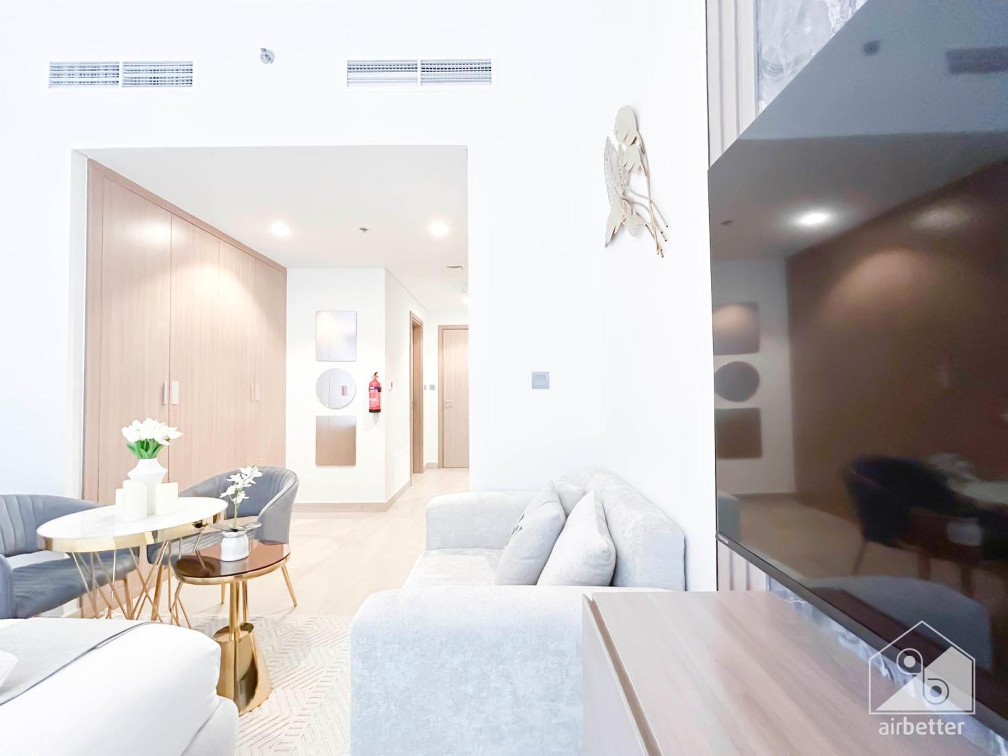 Charming Studio With Balcony In Azizi Riviera Дубай Екстериор снимка